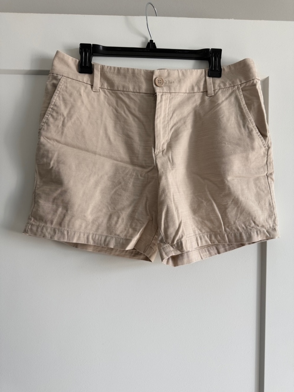 LOFT Women's Light Beige Chino Shorts
